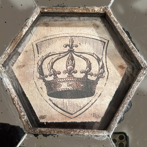 Vintage Distressed Mirrored Framed Artwork - Picture 2 of 5